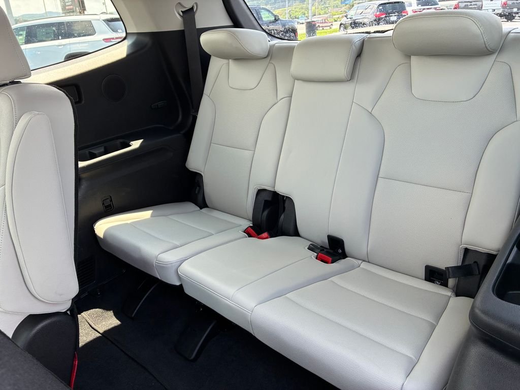 Certified Used 2025 Silver Kia SX image 21