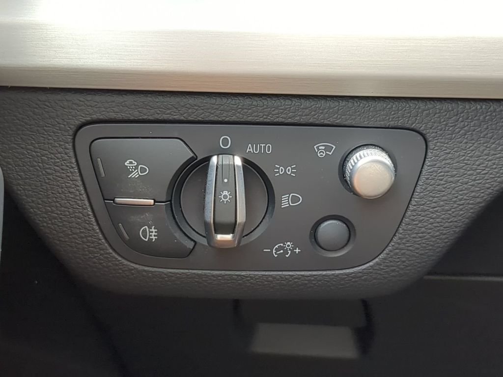 Used 2023 Silver Audi 55 Prestige image 30