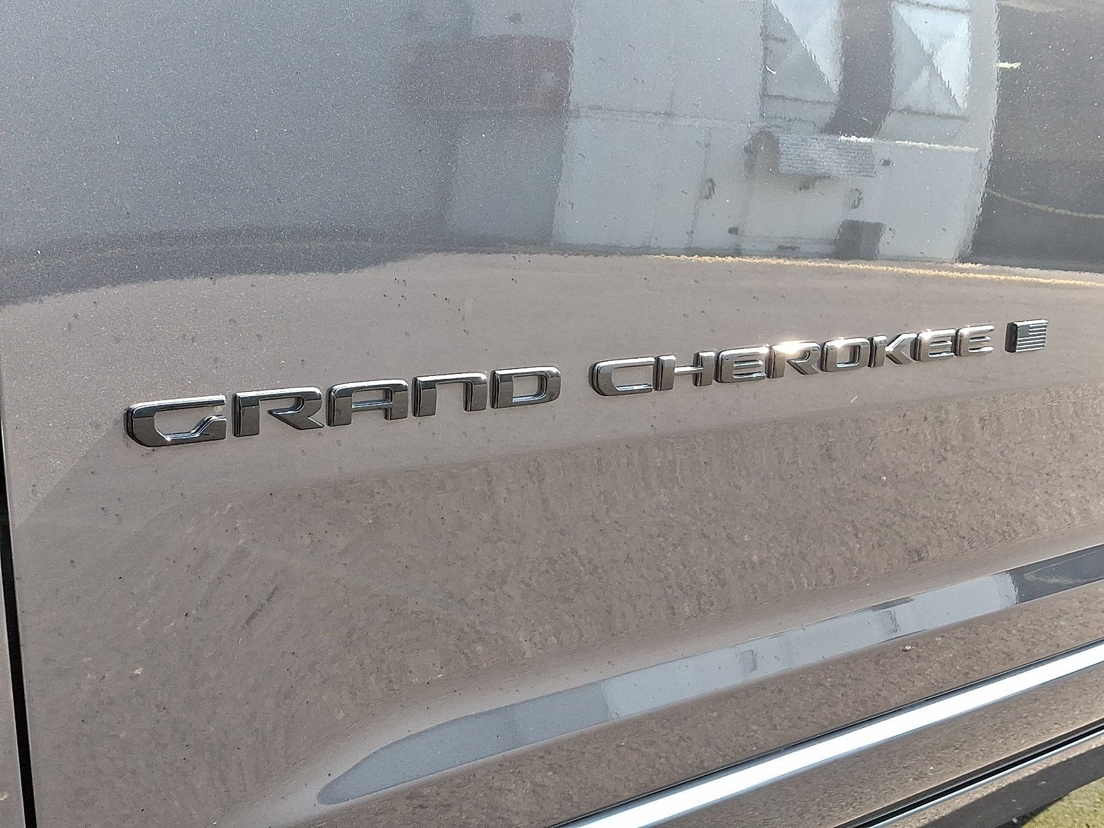 Certified Used 2025 Baltic Gray Metallic Clearcoat Jeep Summit image 32
