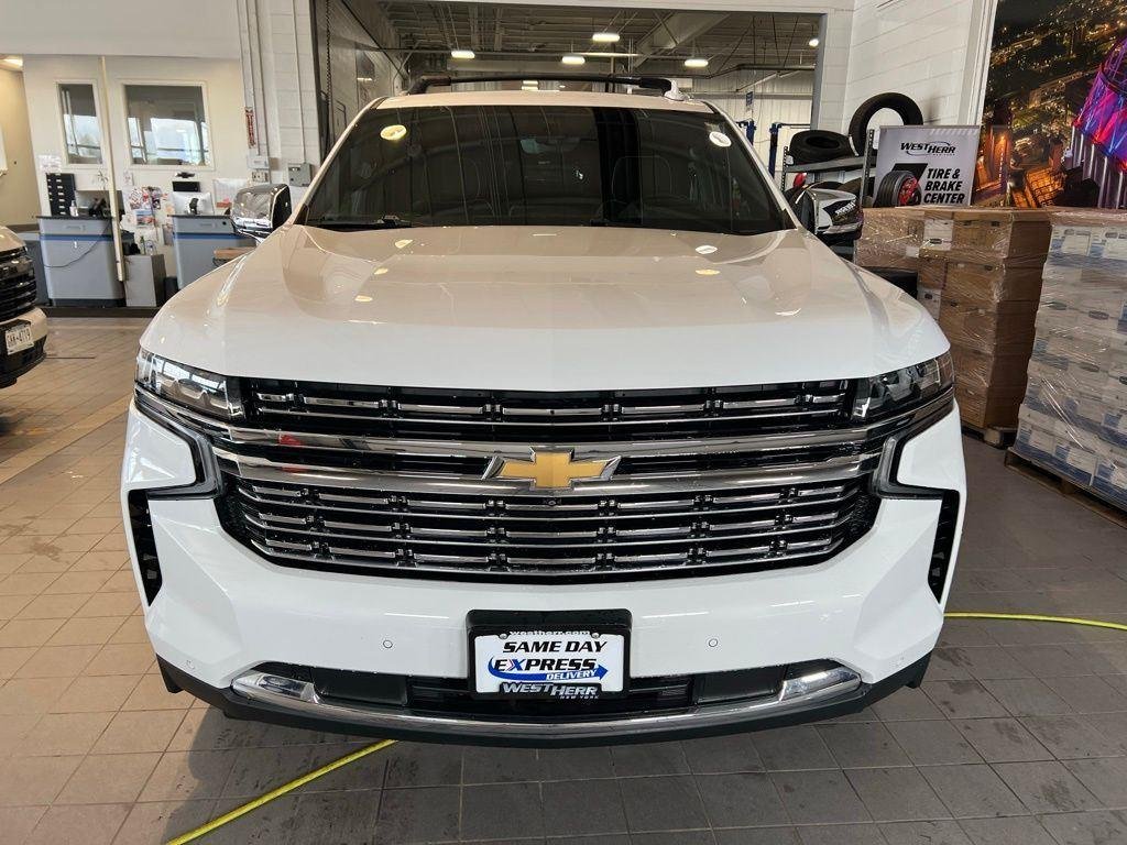 Used 2022 Summit White Chevrolet Premier image 2