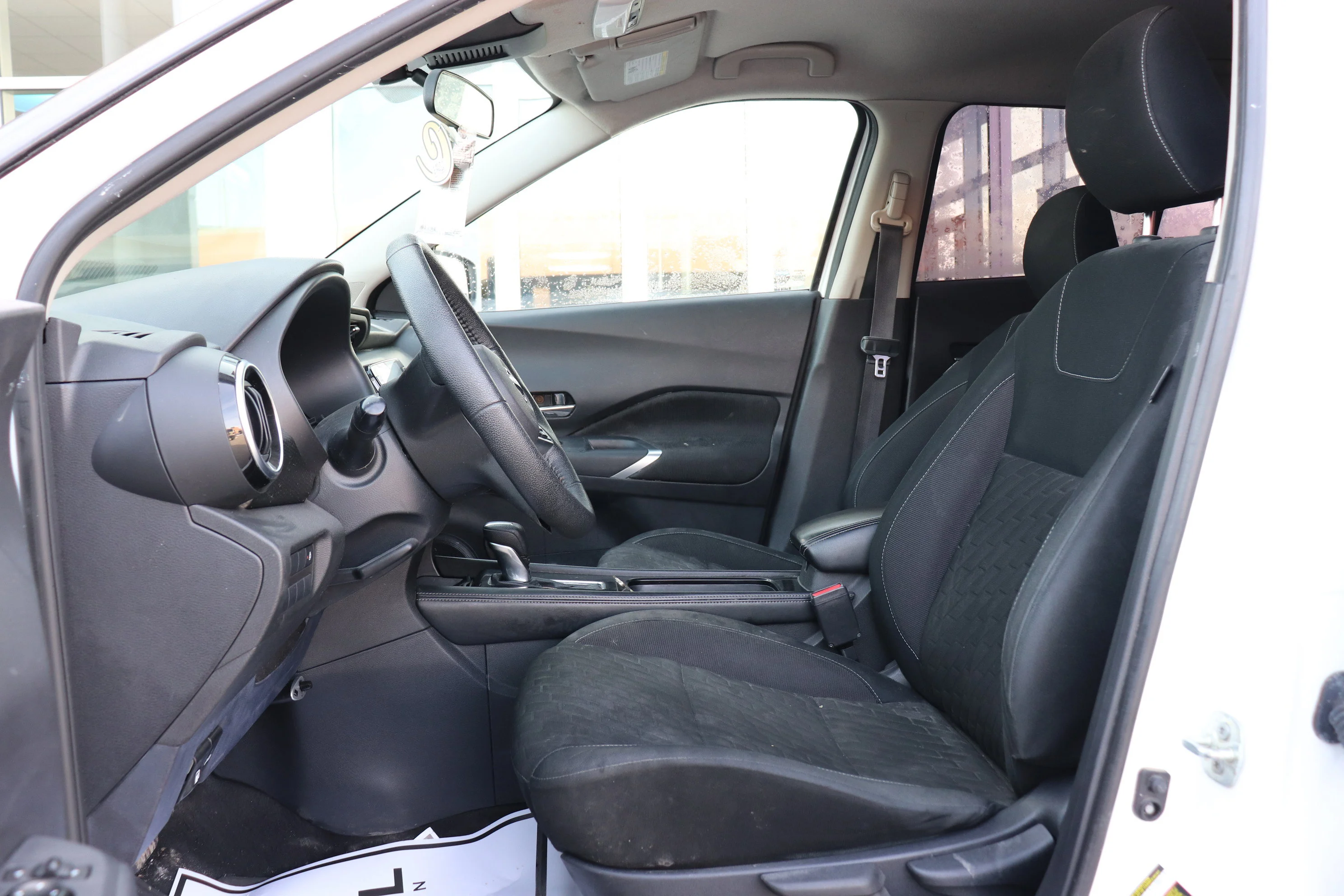 Certified Used 2022 White Nissan SV image 5