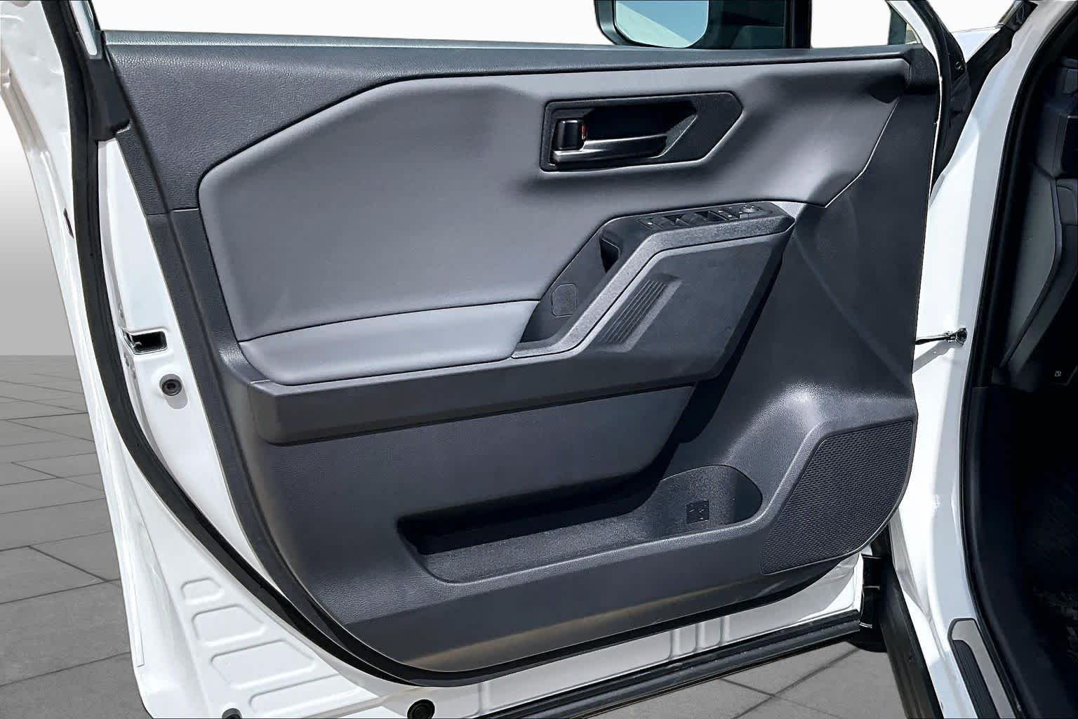 New 2026 Ice Cap Toyota SE image 10