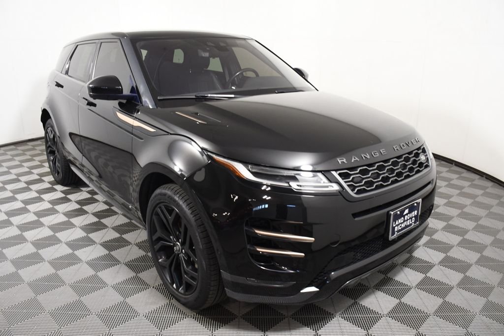 Used 2020 Santorini Black Metallic Land Rover R-Dynamic SE image 9