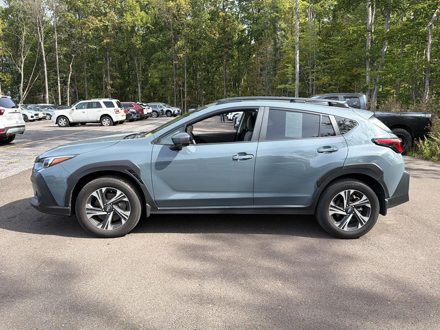 Used 2024 Offshore Blue Metallic Subaru Premium image 11