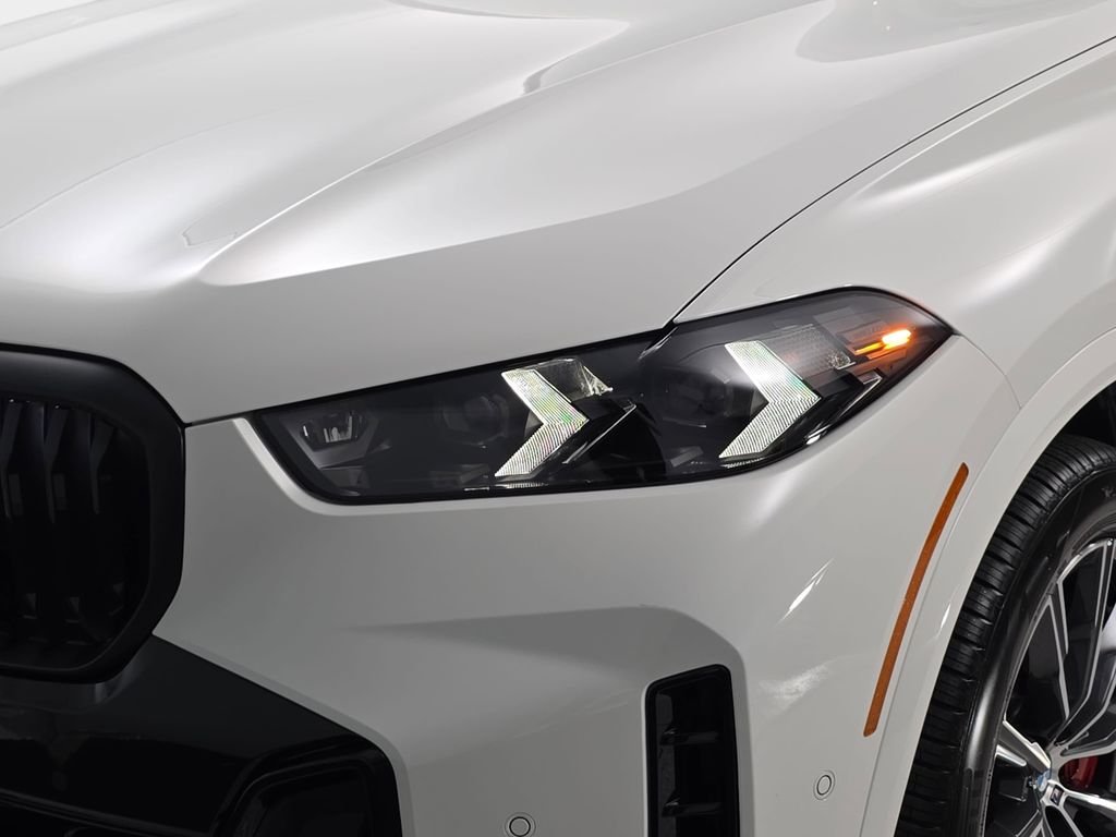 New 2026 Alpine White BMW xDrive50e image 31