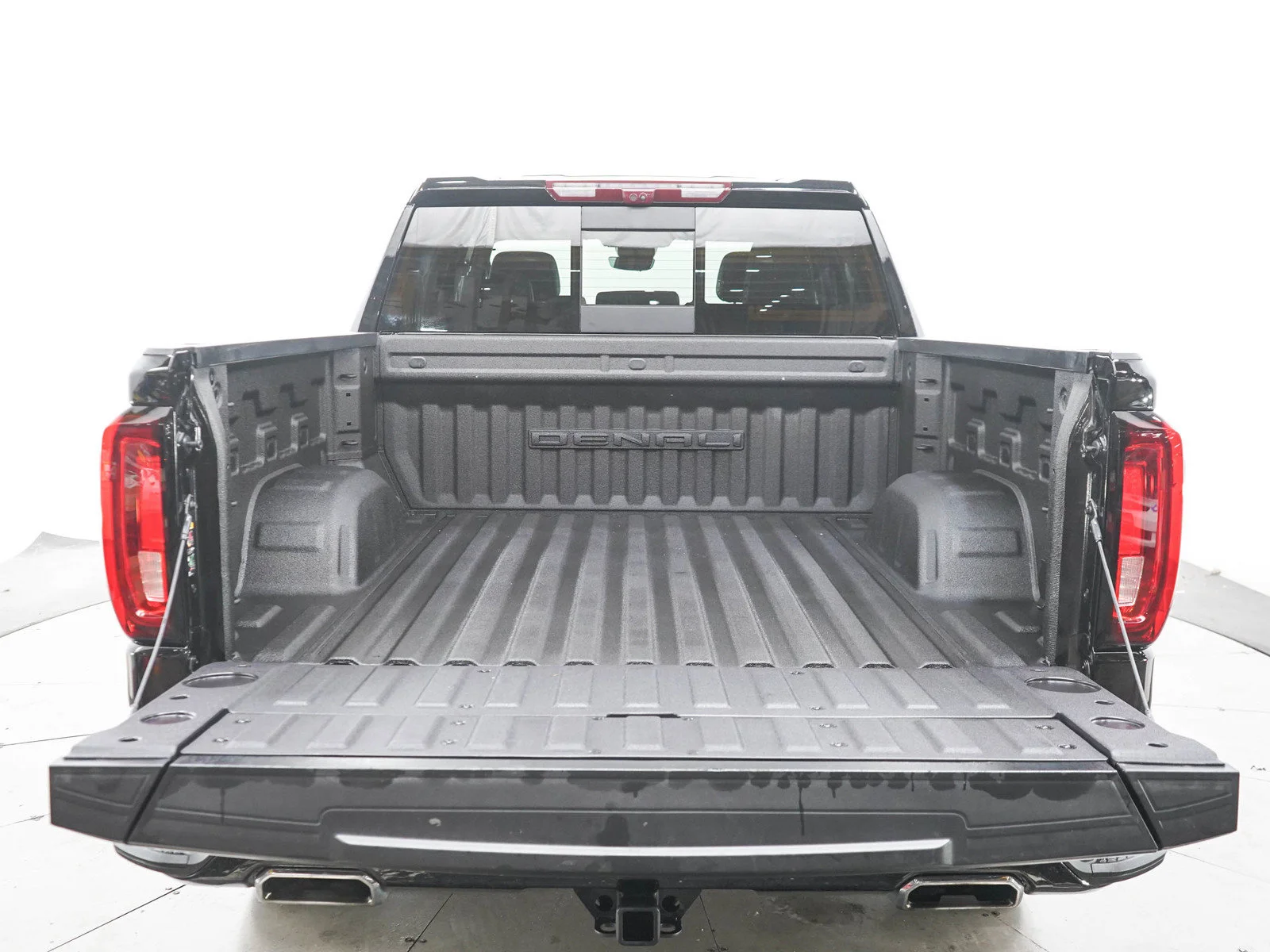Used 2023 ONYX BLACK GMC Denali image 16