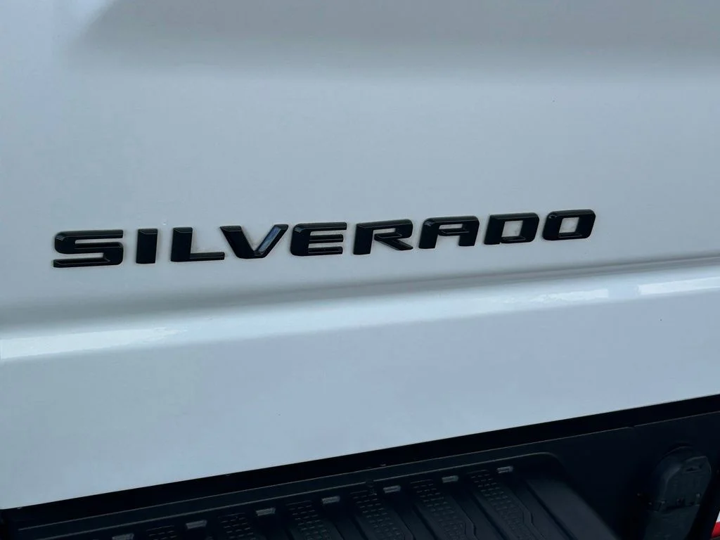 Used 2021 White Chevrolet RST image 25