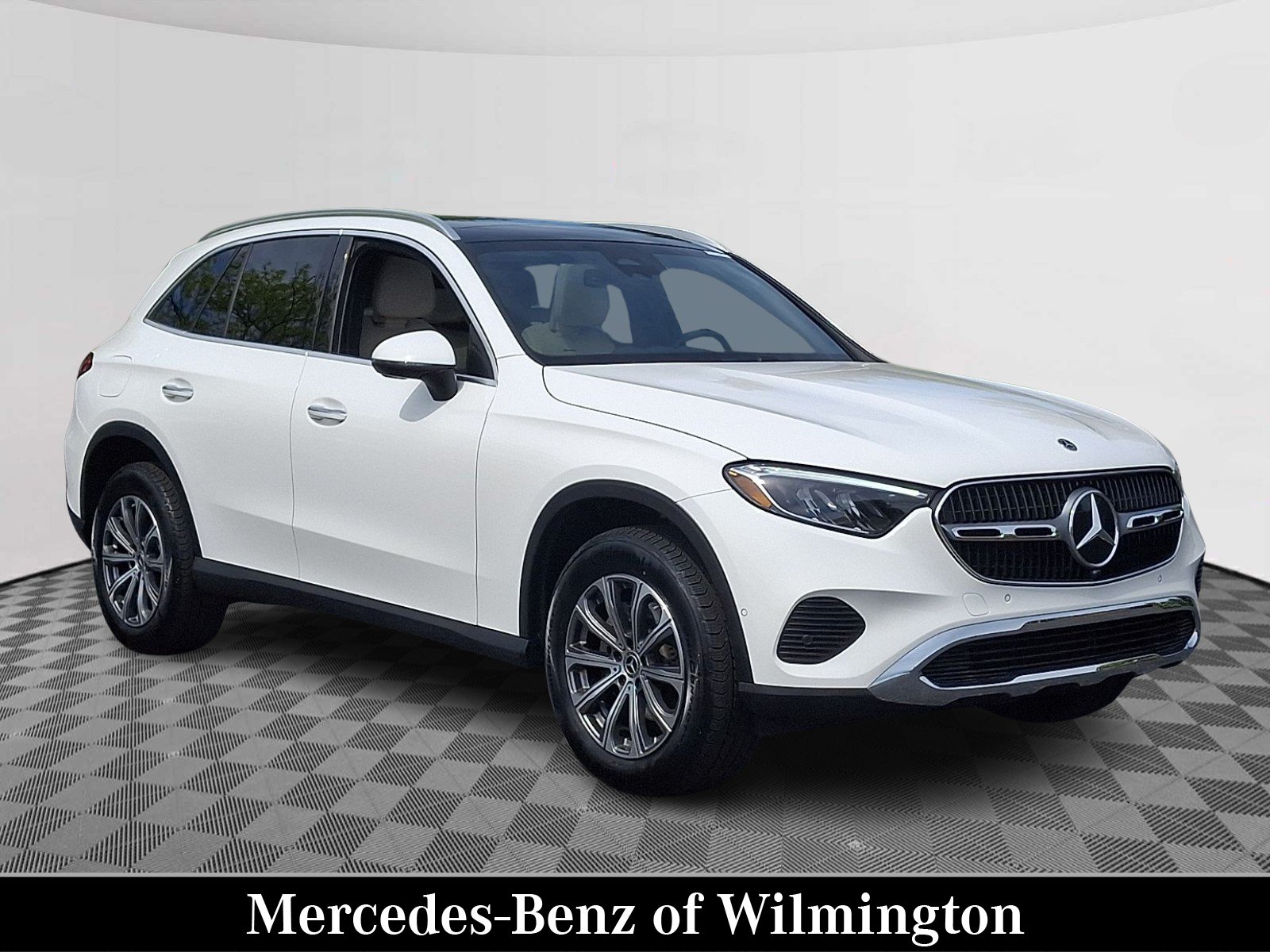 2026 Mercedes-Benz GLC GLC 300 4MATIC's photo