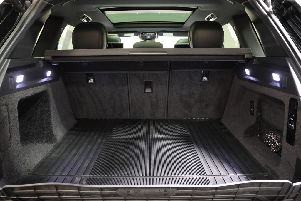 Certified Used 2023 Santorini Black Metallic Land Rover SE image 47