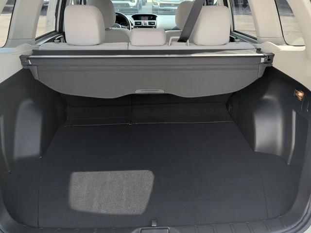 Used 2018 White Subaru 2.5i image 25