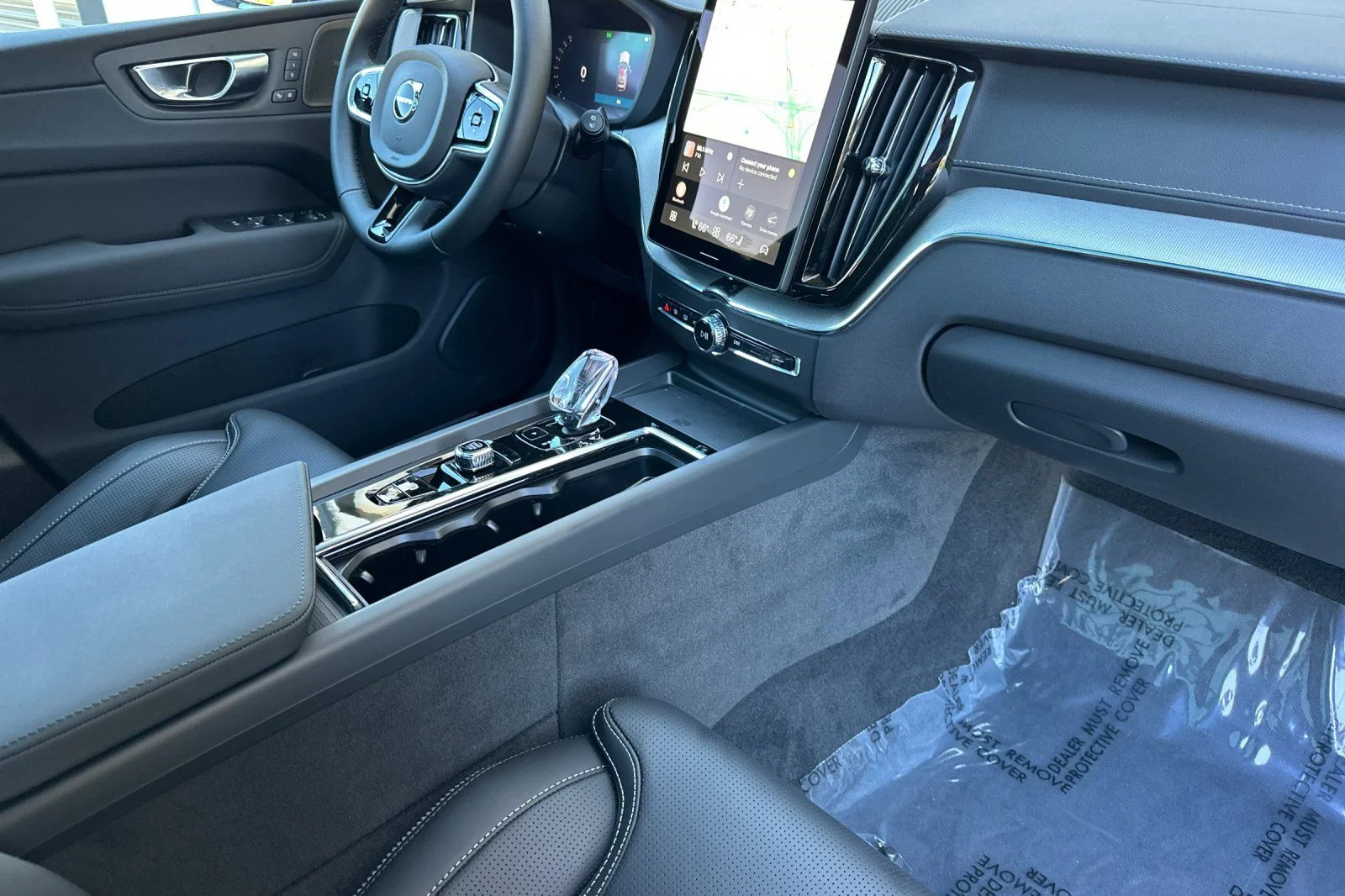 New 2026 Crystal White Volvo Ultra image 15