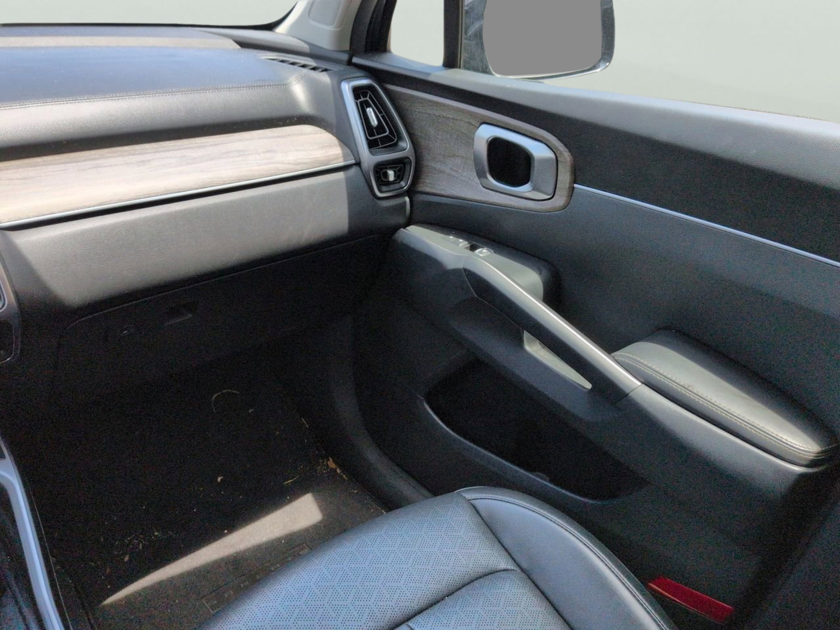 Certified Used 2023 Gravity Grey Kia X-Line S image 15