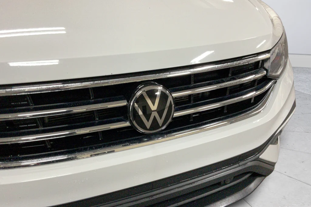 Used 2023 White Volkswagen 2.0T S image 27