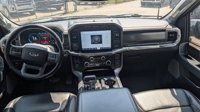 Used 2023  Ford Lariat image 2