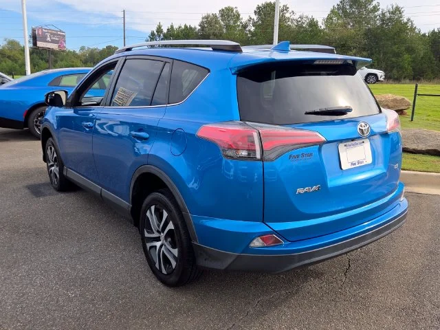 Used 2018 Blue Toyota LE image 12