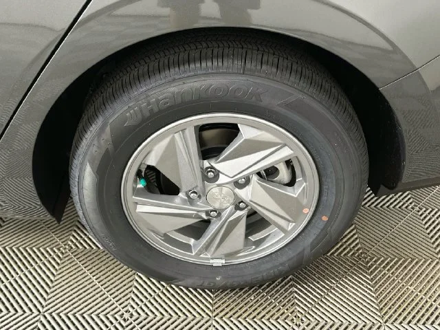 New 2026 Gray Hyundai SE image 20