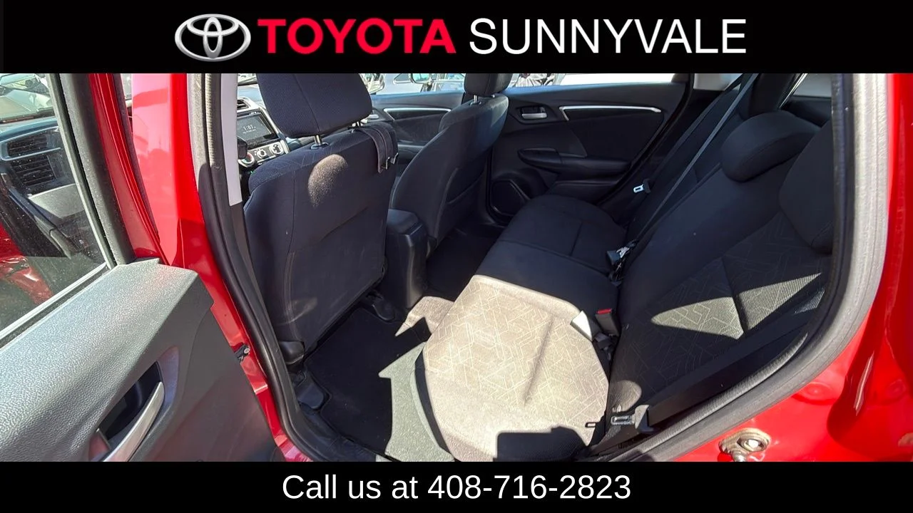 Used 2015 Red Honda EX image 6