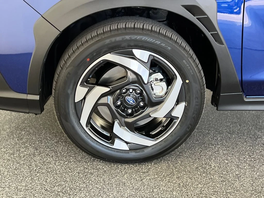 New 2026 SAPPHIRE BLUE PEARL Subaru Limited Hybrid image 27