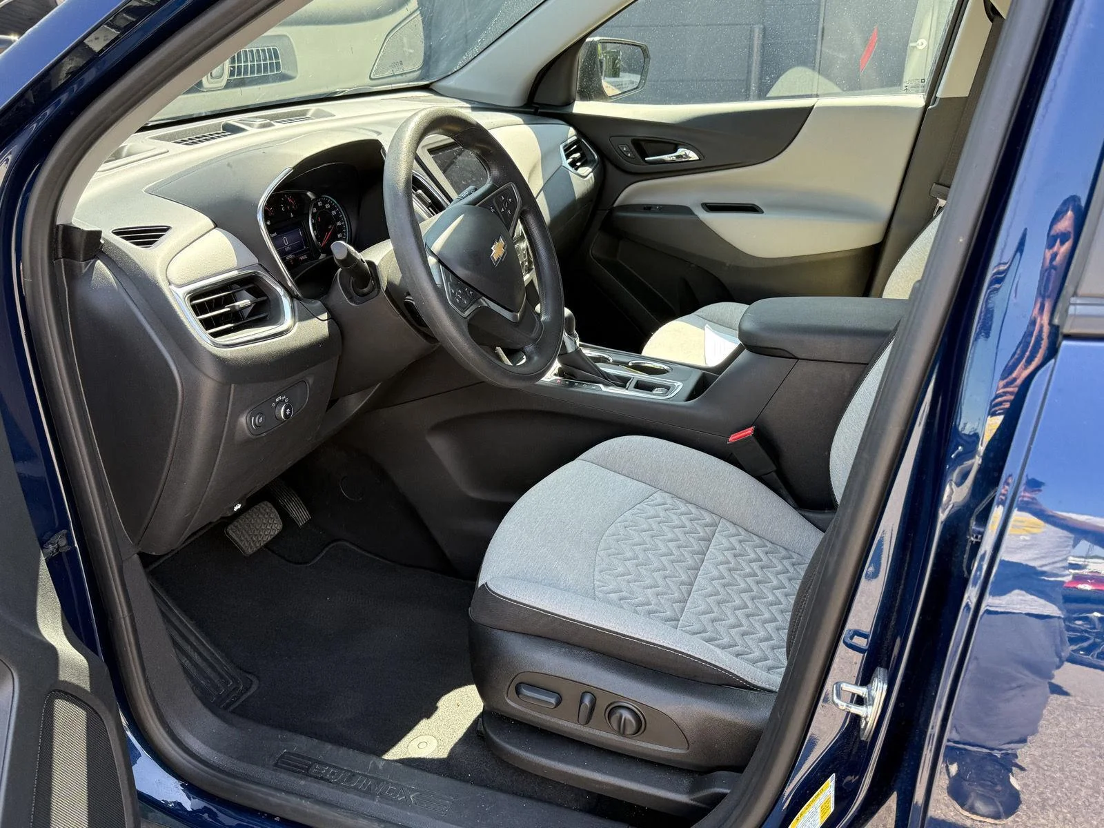 Used 2022 Blue Glow Metallic Chevrolet LS image 7
