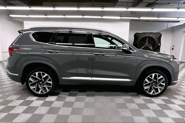 Used 2023 Hampton Gray Hyundai Calligraphy image 15
