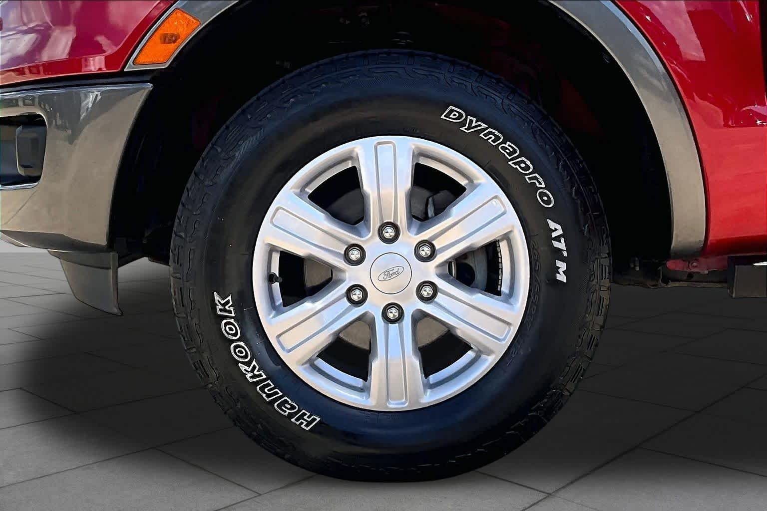 Used 2020 Rapid Red Metallic Tinted Clearcoat Ford XLT image 10