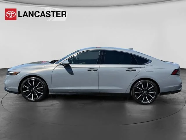 Used 2026 Gray Honda Touring image 4