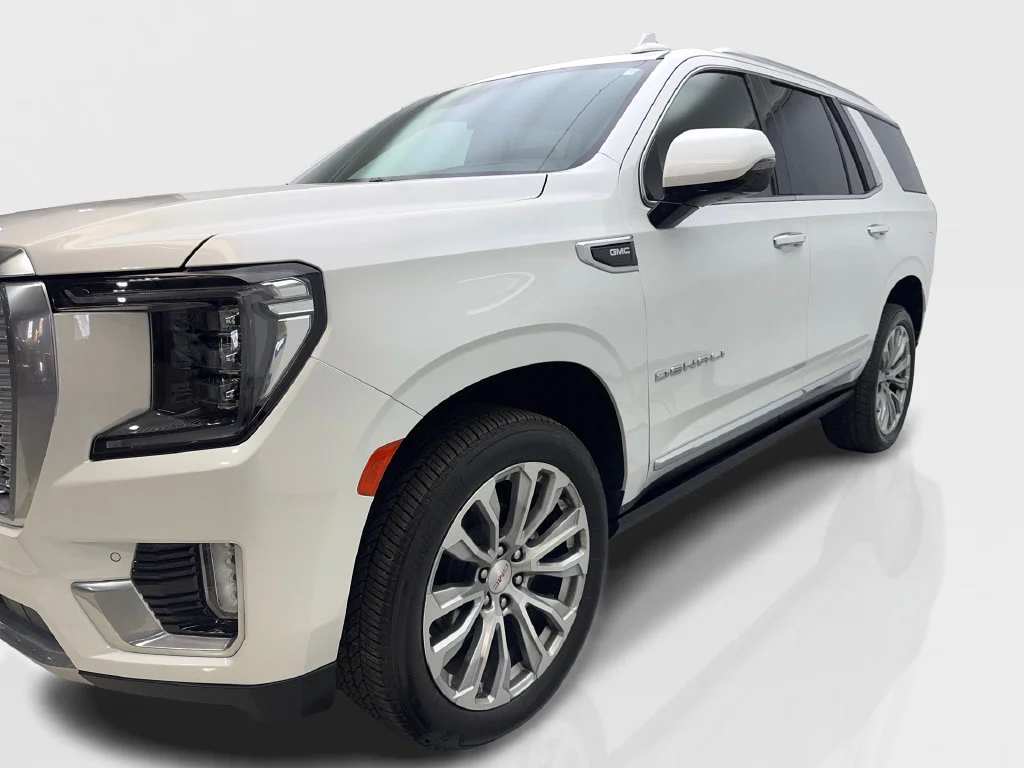 Used 2024 White GMC Denali image 12