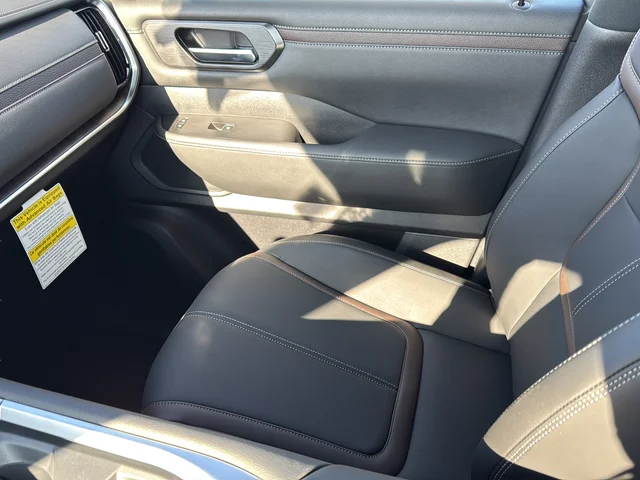 New 2026 Aspen White TriCoat Nissan SL image 27