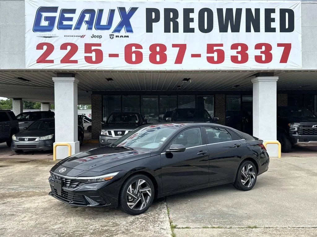 2025 Hyundai Elantra 2.0 SEL Convenience IVT's photo