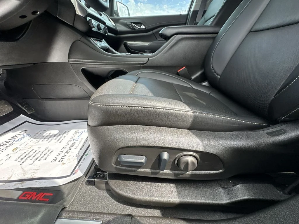 Used 2023 Silver GMC SLT image 12