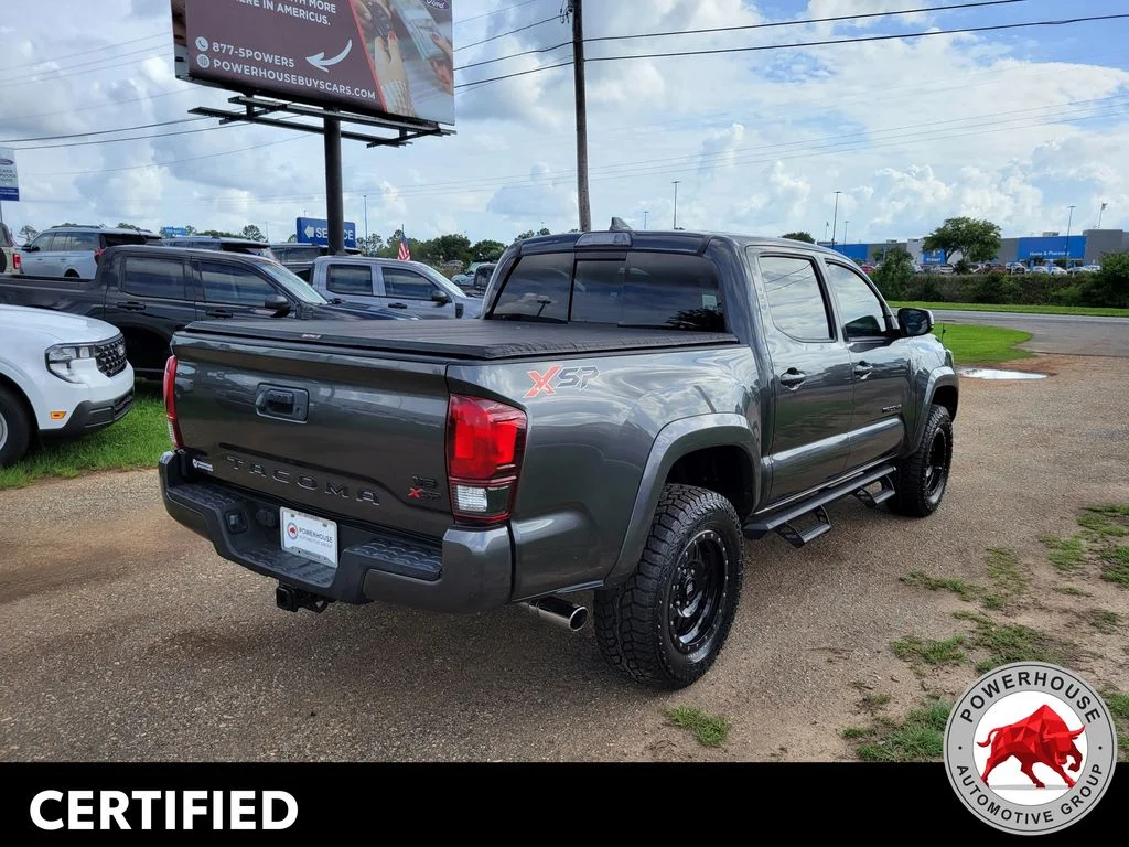 Used 2018 Gray Toyota SR5 image 6