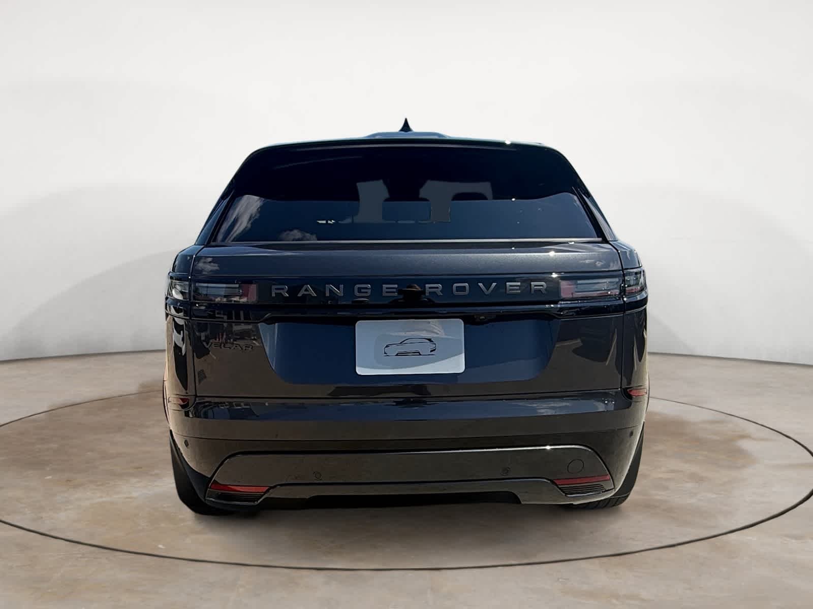New 2026 Carpathian Grey Land Rover Belgravia Edition image 4