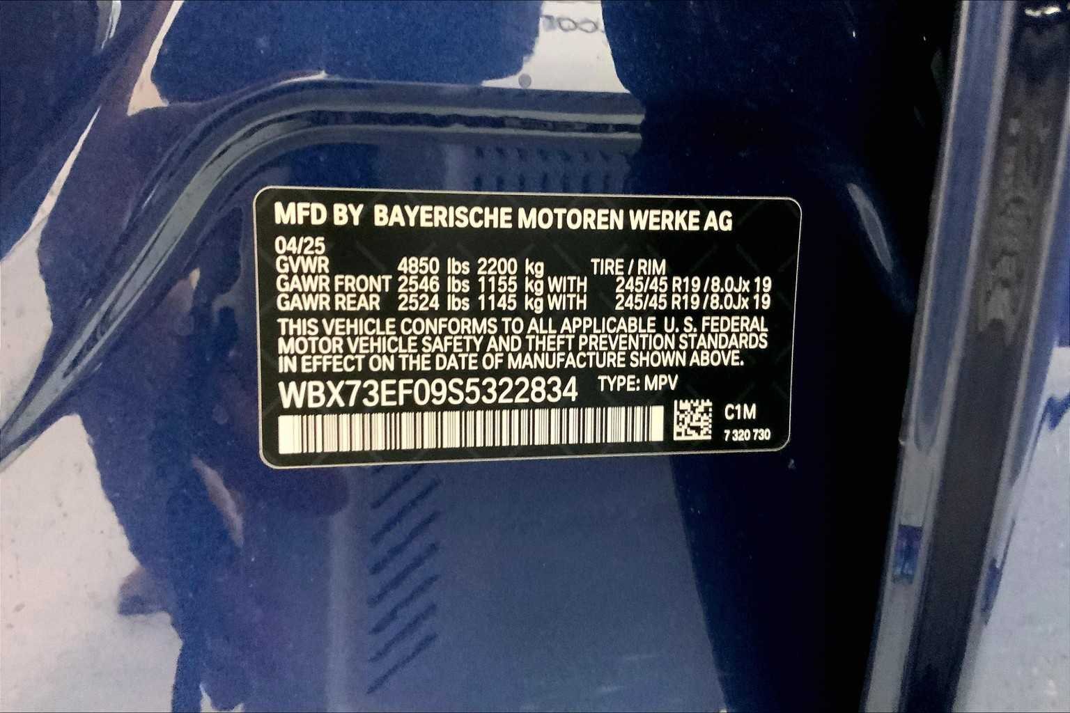 Used 2025 Phytonic Blue Metallic BMW xDrive28i image 21