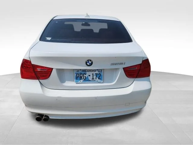 Used 2009 White BMW 328i image 4