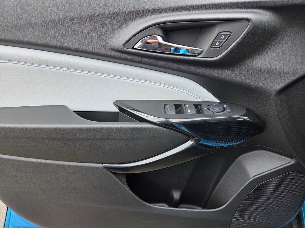 Used 2025 Blue Chevrolet LT image 22