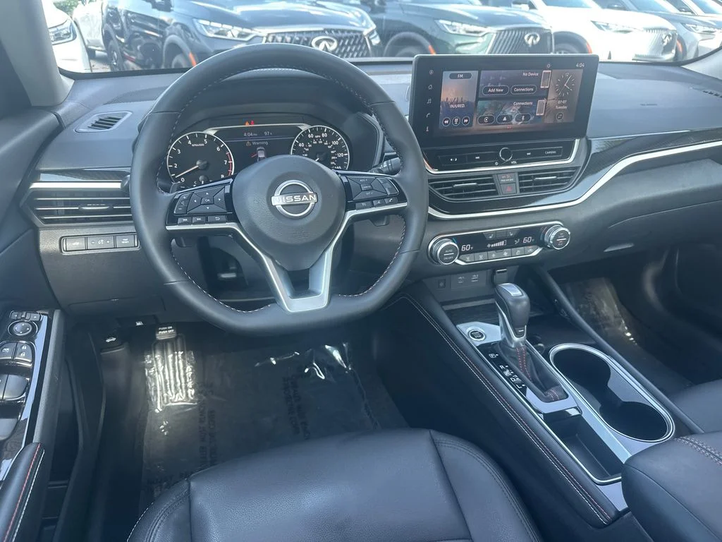Used 2025 Gray Nissan 2.5 SR image 22