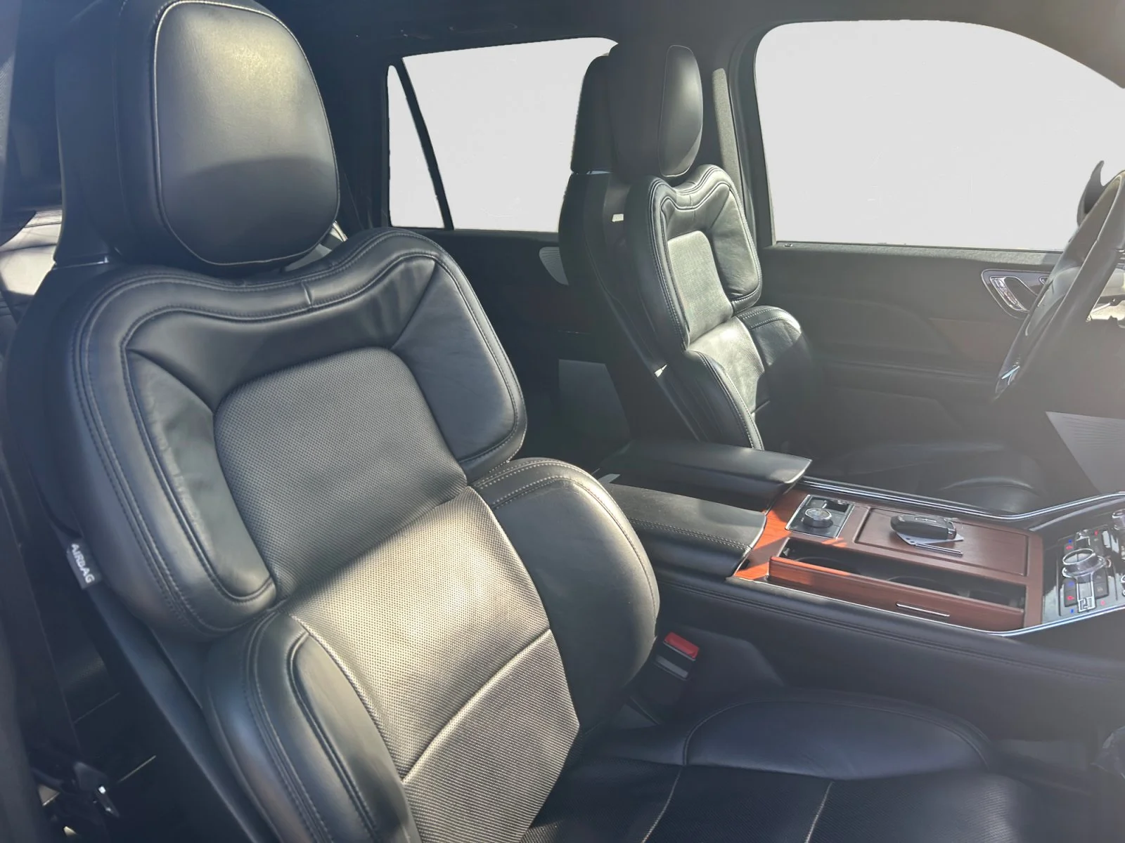 Used 2020 BLACK Lincoln RESERVE image 12
