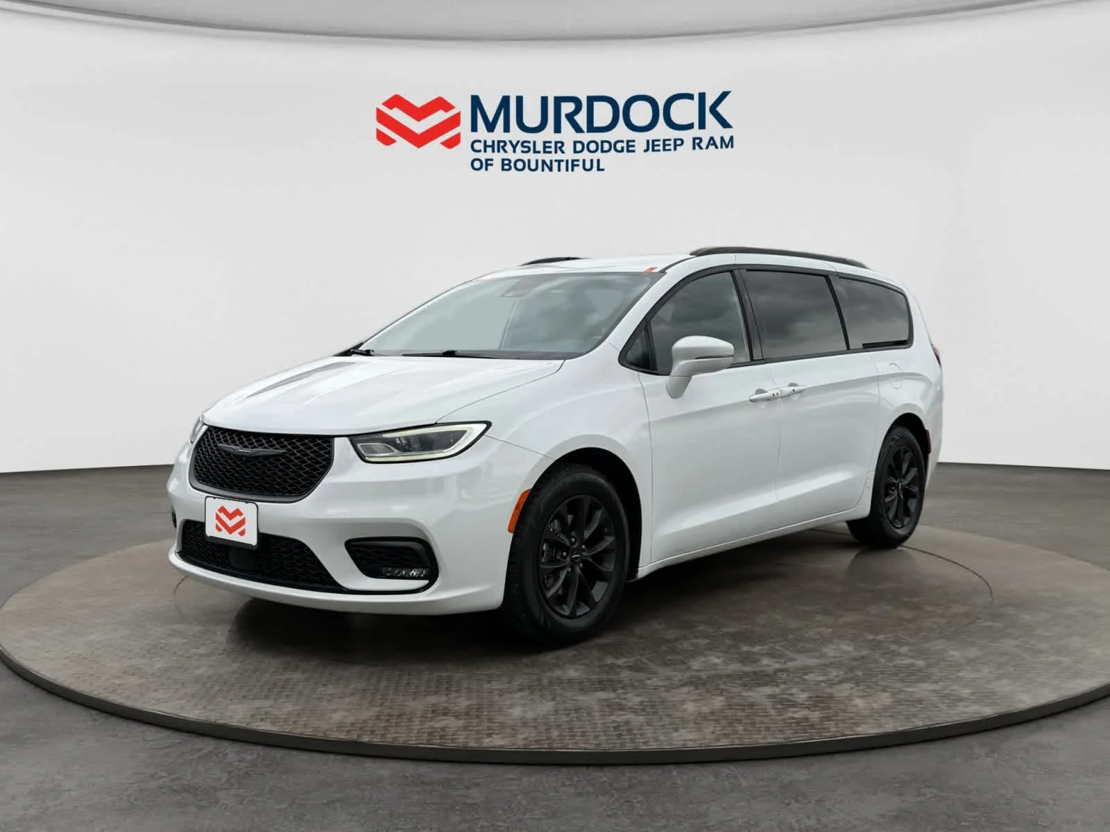 2021 Chrysler Pacifica Touring L's photo