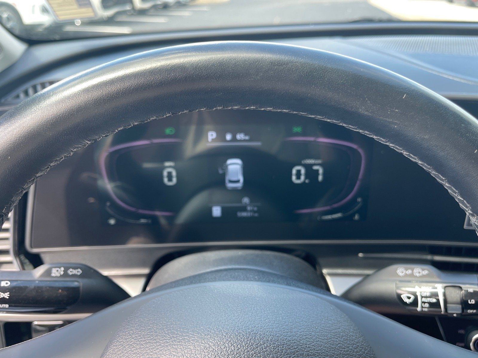 Used 2023 Gravity Gray Kdg Kia EX image 4