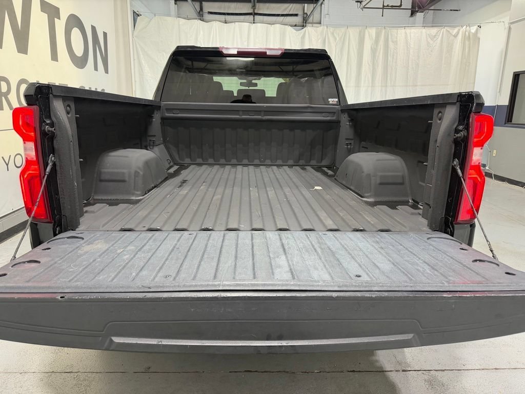 Used 2022 Black Chevrolet RST image 36