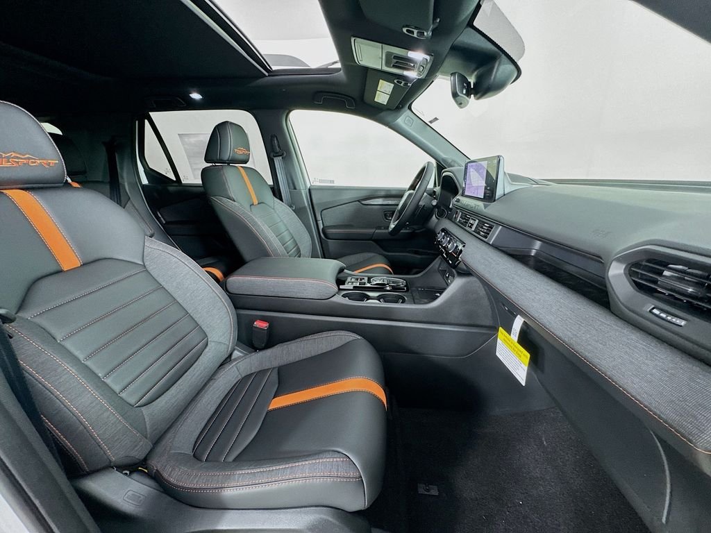 New 2026 Platinum White Pearl Honda TrailSport Blackout image 37