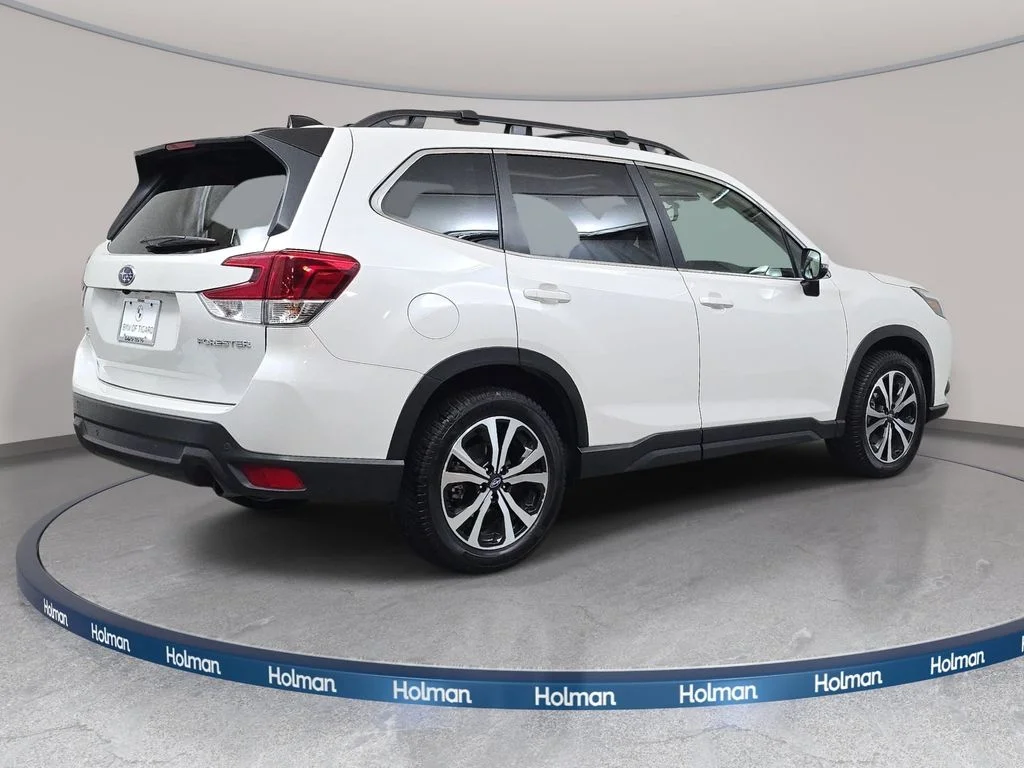 Used 2024 Crystal White Pearl Subaru Limited image 6