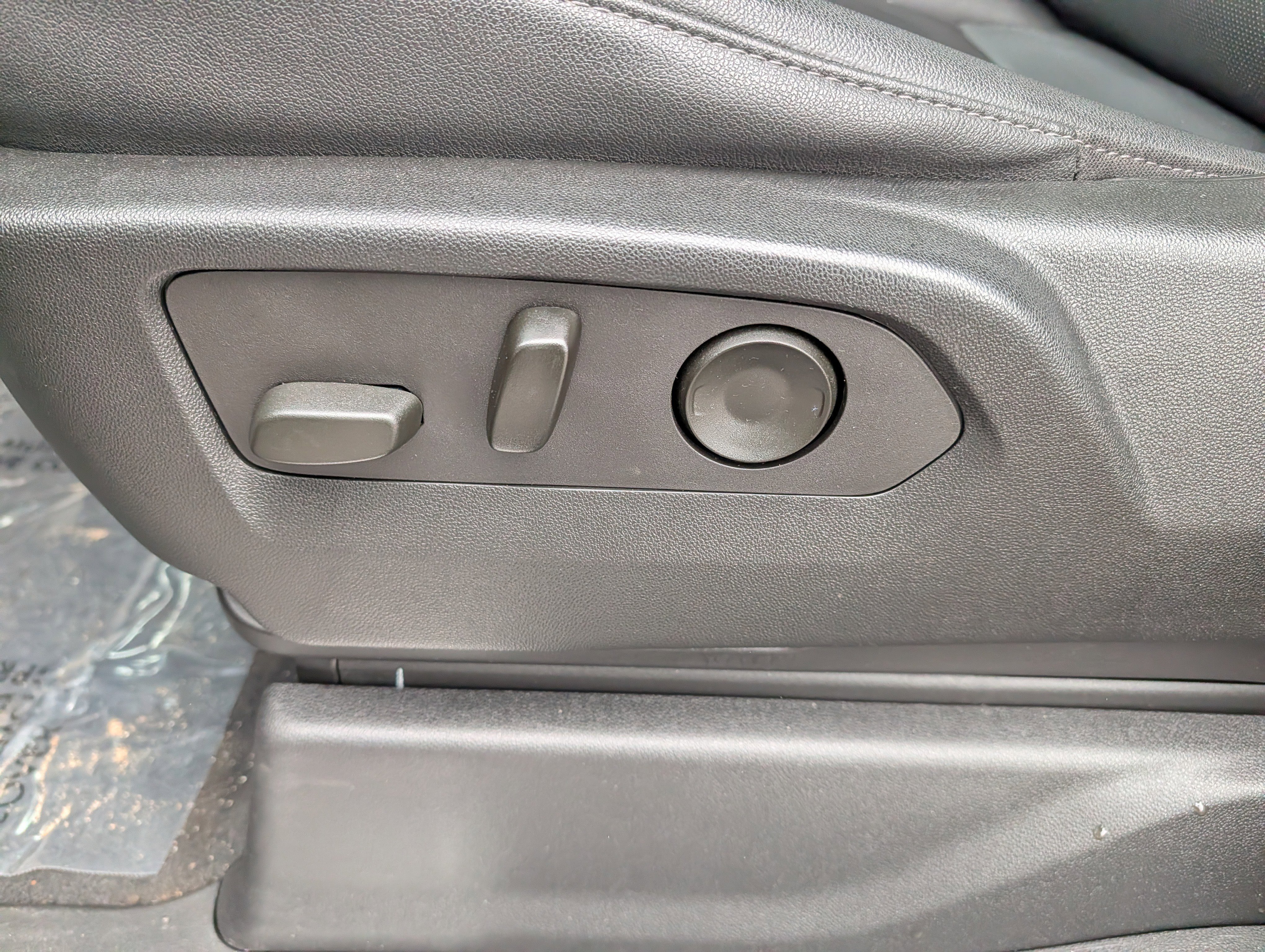 2022 Chevrolet Silverado 1500 LTZ - Photo 20