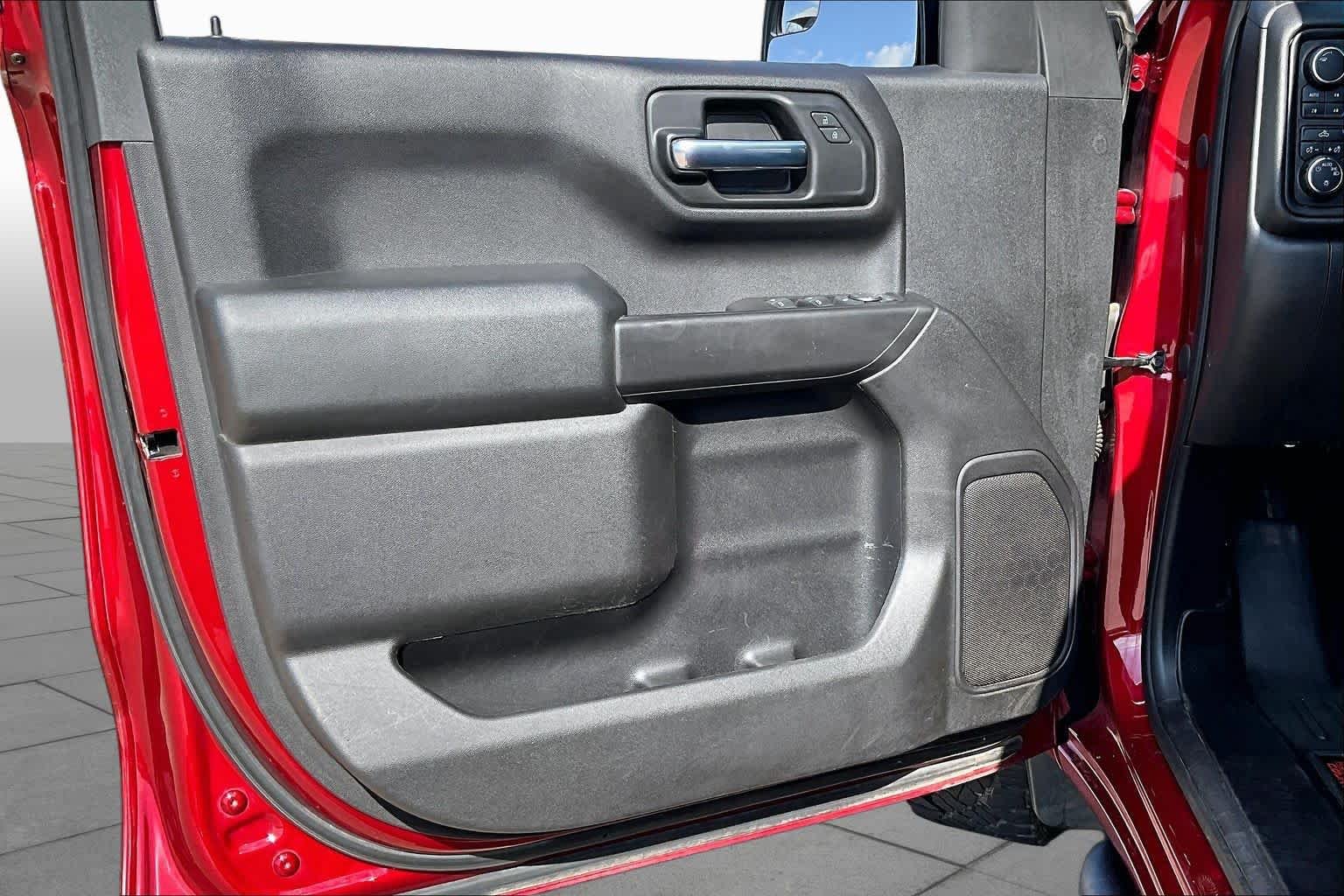 Used 2020 Cajun Red Tintcoat Chevrolet Custom Trail Boss image 22