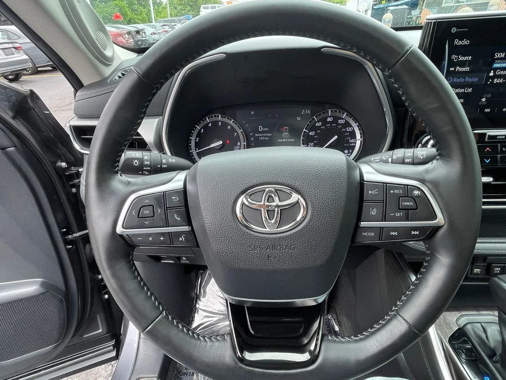 Used 2021 Gray Toyota Platinum image 11