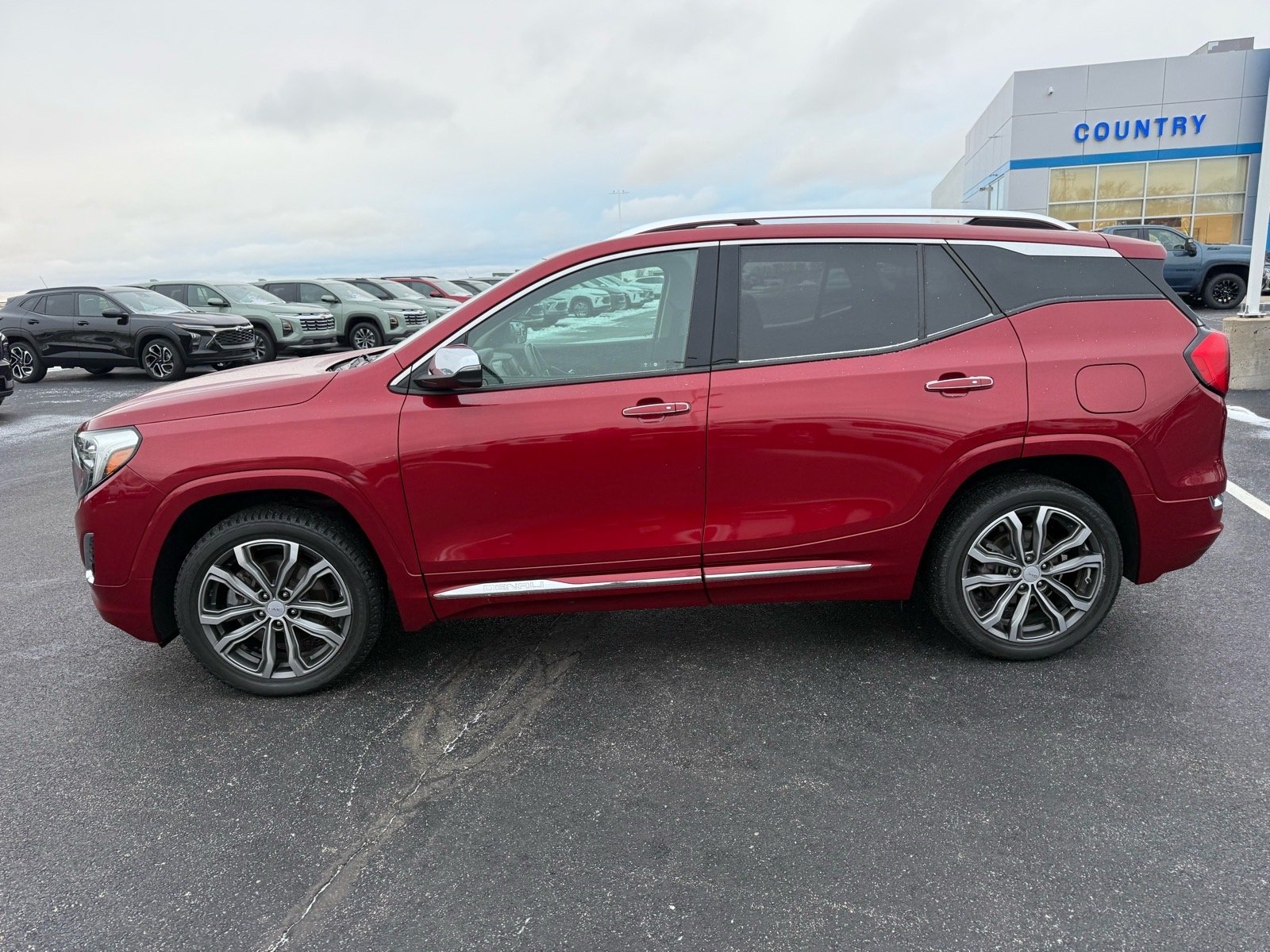 Used 2019 GMC Terrain Denali with VIN 3GKALXEX9KL388155 for sale in Herscher, IL