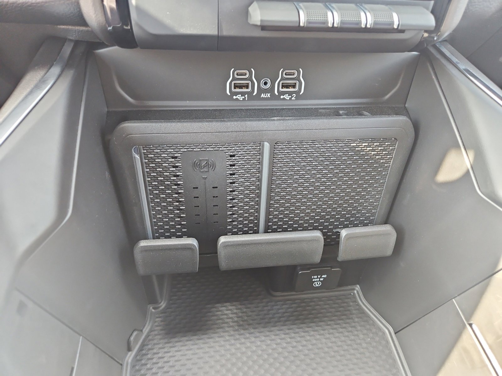 New 2026 Bright White Clearcoat RAM Big Horn image 17