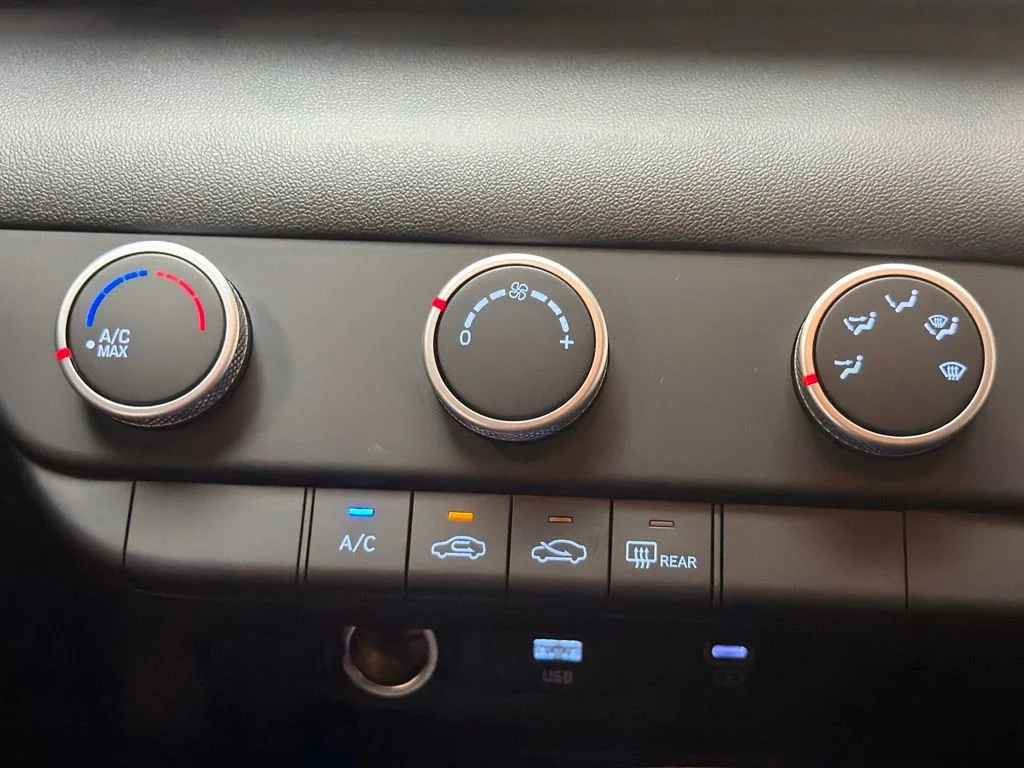 New 2026 Amazon Gray Hyundai SE image 15