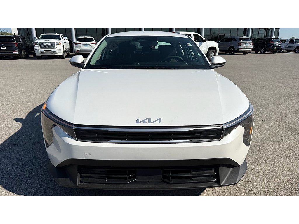 New 2026 Snow White Pearl Kia LXS image 27