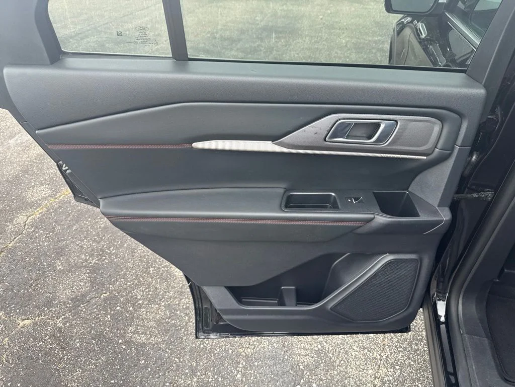 Used 2025 Black Ford ST-Line image 30